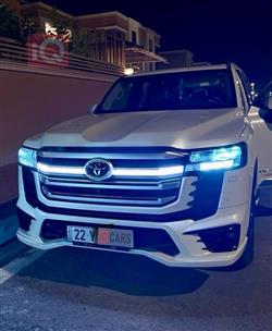 تۆیۆتا لاند کروزەر